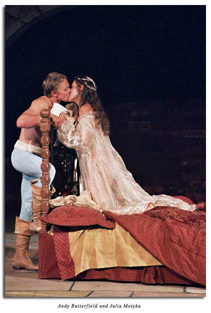 Romeo & Juliet bedroom scene